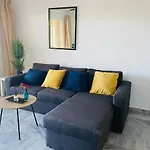 2 Bedroom Tranquil Apartment With 2 Large Terraces In Riviera Del Sol