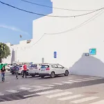 Cubo'S Four Square Apartment