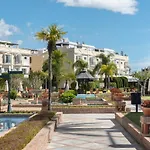 Bright 2 Bedroom Apartment With Parking Space And Swimming Pools In Aloha Gardens