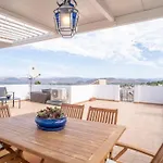 Beautiful Penthouse With Spectacular Views.