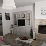 Casita Planta Baja, Con Piscina Comunitaria