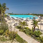 2214-Modern Apt With Private Beach