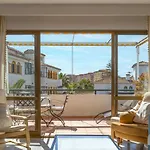 Living4Malaga Fuengirola Beach&Pool Apartment
