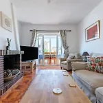 Superbly Situated Villa 67