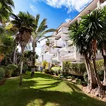 Suite 208, Close To The Beach, 2 Bedroom,Golden Mile