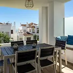 2149-Amazing Groundfloor 3 Bedrooms On Golf, Pools