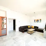 Modern Three-Level Apartment Near The Sea