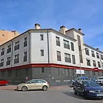 Casa Fenicia - Cosy Apartment With Free Private Parking