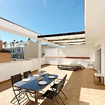 Gran Terraza Al Lado De La Playa