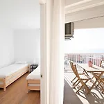 Global Properties, Apartamento De 2 Habitaciones Con Terraza Y Vistas Al Mar