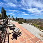 Casa Delfin! Large Villa With Private Pool & Mountain Views