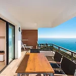 Apartamento De 2 Dormitorios En Torrox Costa