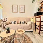 Aa Guest - Victoria Center Eco Apartment
