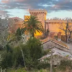 3 Bedroom Stunning Apartment In Vimianzo