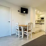Carlo'S Flat, Recien Reformado, Piscina Y A 5Minutos De La Playa