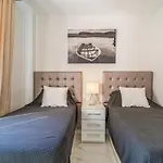 Cozy Apartment In Mijas With House Sea View
