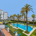 Marina Real 225