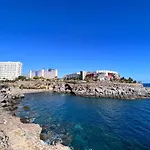 Seaview Paradise Hard Rock Apartment
