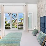 Villa Erika Beach House