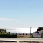 Sea Side Apartment - Wifi