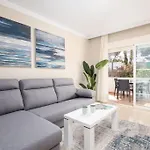 1 Bedroom Golden Banus, Walk Everywhere! Rdr305