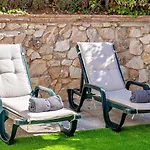 Villa Carmen Garden & Parking
