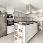 Habitaciones Privadas En Precioso Piso Compartido