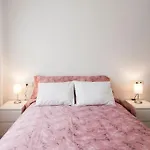 Sentirse En Casa Lejos De Casa. Apartamento 2.