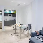 Studio Office Reina 7