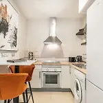 Chic Intimate Studio In The Heart Of Malaga By Rems