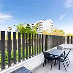 Beachfront Apartment 034