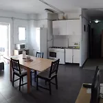 Flat Near Cathedral. 3 Bedrooms.