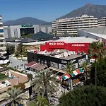 Vacation Apartment With Private Parking In Puerto Banus
