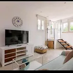 Casa Anyelo