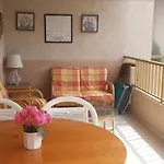 Apartamento Completo Primera Linea Frontal Vistas Al Mar