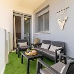 Allo Apartments Bonald Piscina - Parking 3 Habitaciones