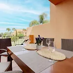 Luxury 3 Bed Sea Views With Pool