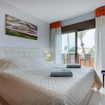 Luxury 3 Bed Sea Views With Pool