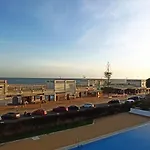 Canela Park Frontal Al Mar