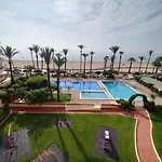 Apartamento En 1ª Linea Con Piscina. Edificio Albatros II