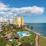1 Line Beachfront Apartment With Stunning Sea View