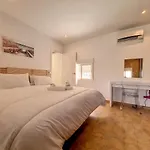 El Carmoli Villa With Private Pool - 9409