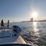 Cozy Yacht Lodge In Barcelona With Boat Tour Option