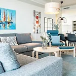 Inf26H- Comfortable And Spacious City Apartment