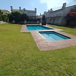Cambrils Adosado Con Piscina 4 Habitaciones, 8 Huespedes