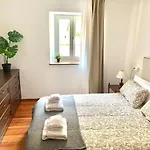Casa Moi. Ribadesella Centro.
