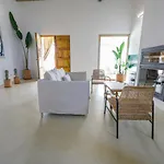 Moott Homes Suites Villa Costacabana