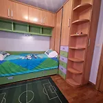 Family Apartment / Apartamento Familiar Getxo