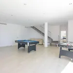 Gran Villa Con Bonitas Vistas