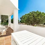 Beautiful And Peaceful Apartment On The Beach